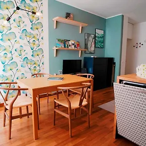 Orea Spiti - A Cozy Place In Moscova District Appartamento