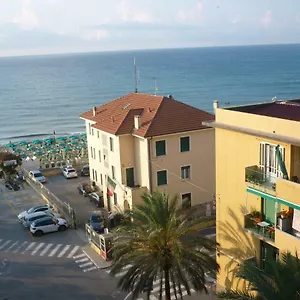 Finalmarina Appartamento Finale Ligure